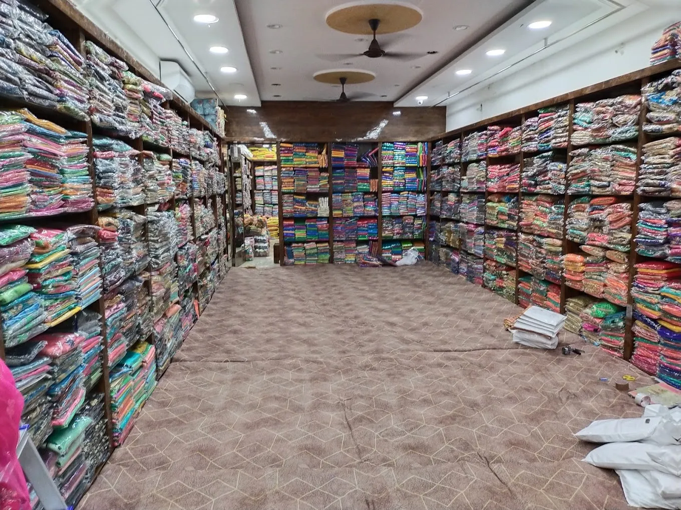 Ganesh sarees center
